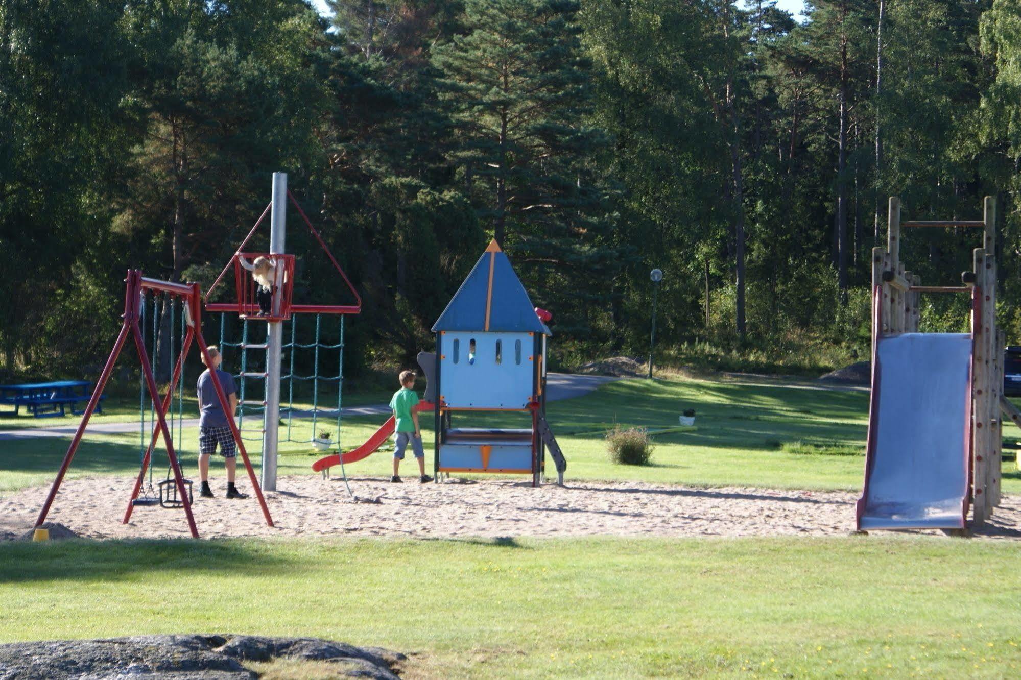 Haellestrand Nr 6 Seaview Stromstad Exterior photo